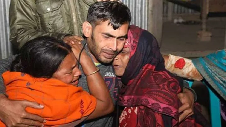 উদোর পিণ্ডি বুধোর ঘাড়ে