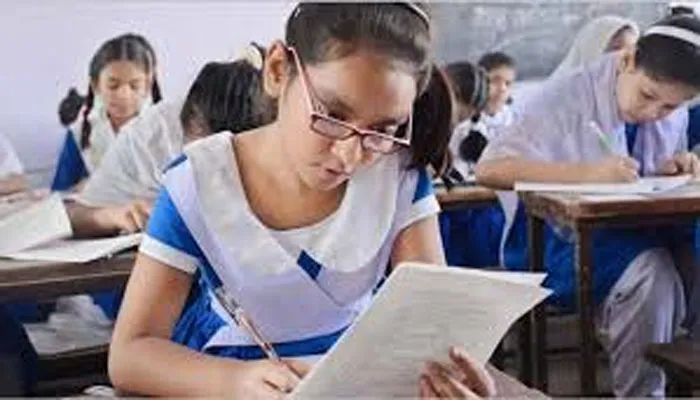 জুনিয়র বৃত্তির ফল প্রকাশে জটিলতা