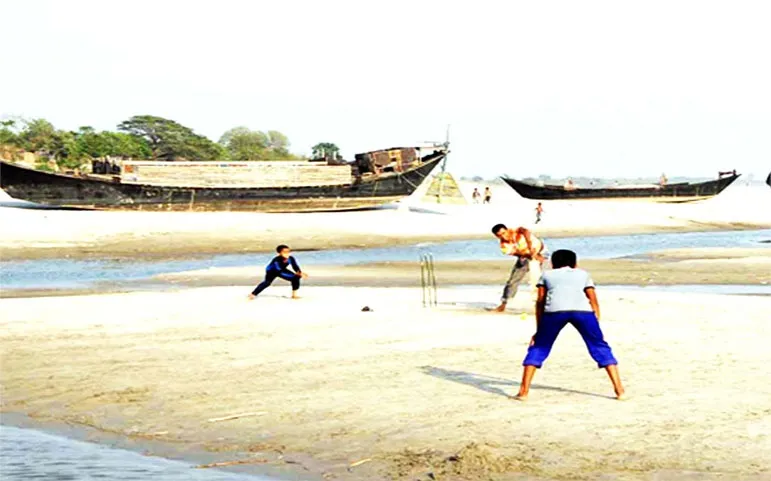 ভারতের আগ্রাসী পানিনীতিতে হারিয়ে যাচ্ছে নদী