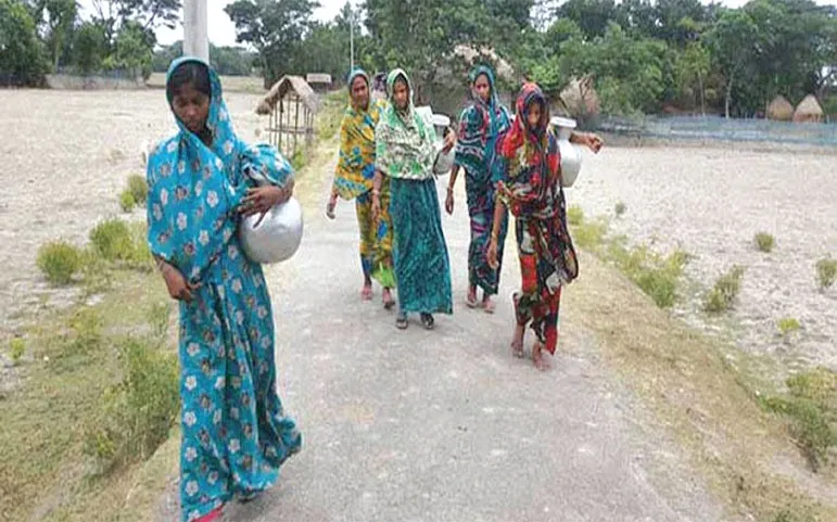 সুপেয় পানির হাহাকার