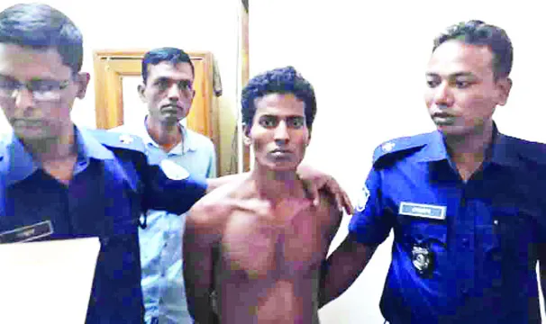বিচারকের খাস কামরায় আসামিকে কুপিয়ে হত্যা