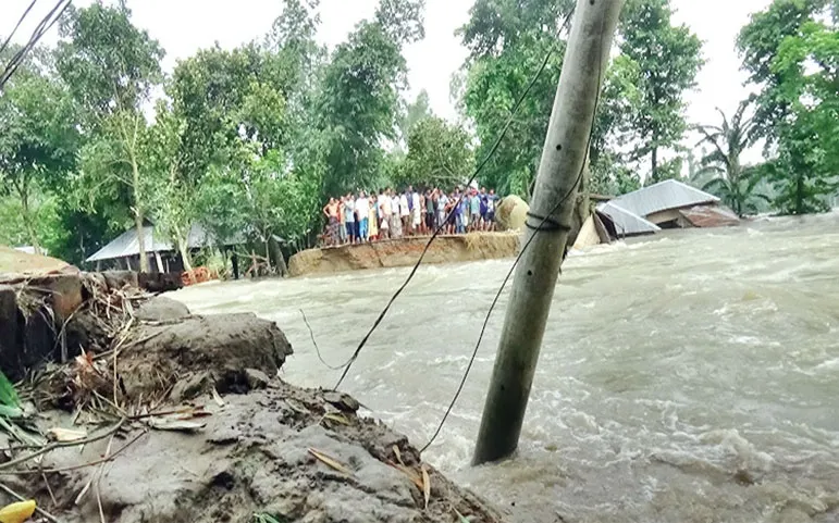 ভাঙন আতঙ্ক