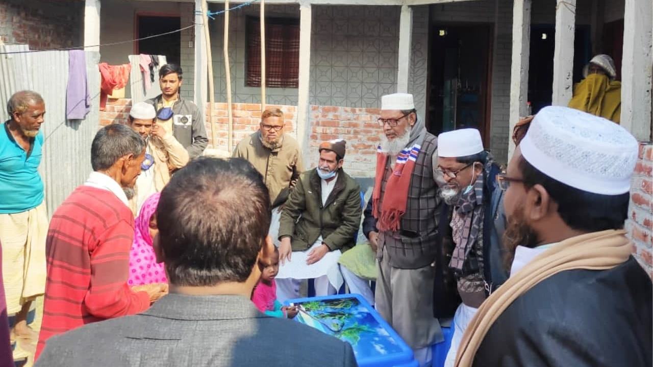 বিরামপুরে রেল দুর্ঘটনায় নিহতদের ৩টি পরিবারকে জামায়াতের আর্থিক সহযোগিতা