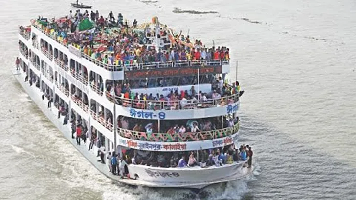 লঞ্চঘাটের নতুন ফি: বিশৃঙ্খলার আশঙ্কায় চলতি বছর কার্যকর নয়