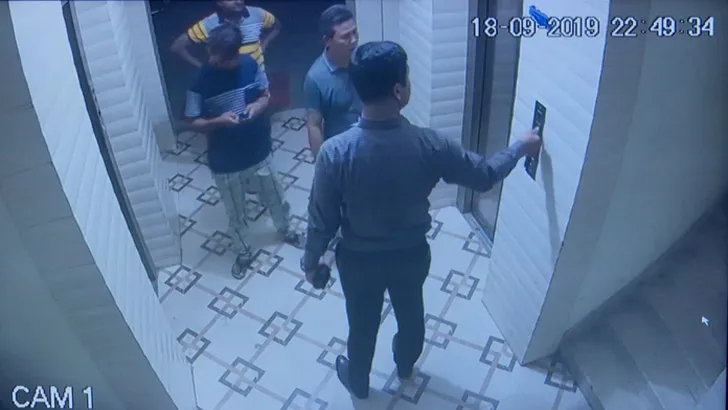 ক্যাসিনো পরিচালনা: ১৯ নেপালিকে পালাতে সাহায্য করে ৩ পুলিশ