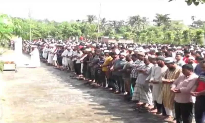 ‘আবরারের জানাজা দুই মিনিটের মধ্যে শেষ করার নির্দেশ ছিল’