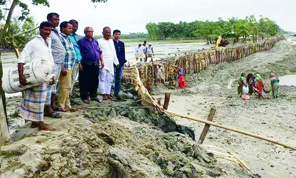 উদ্বেগে কুতুবদিয়ার দেড় লাখ মানুষ