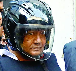 টিকিট মাস্টার থেকে ওয়ার্ড কাউন্সিলর