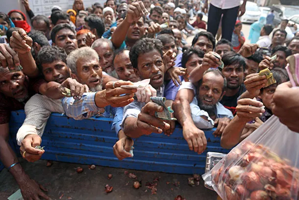 পিয়াজের জন্য হাহাকার