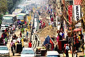 নগরজুড়ে ভোগান্তি