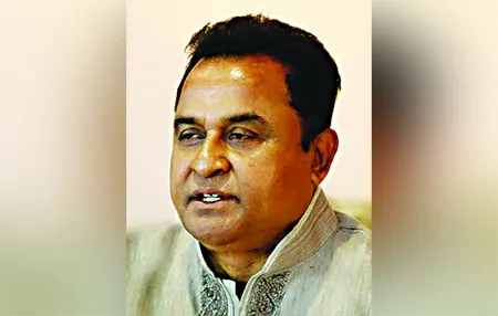 ‘এলাকায় গেলে গাড়ির গ্লাস নামাতে পারি না’