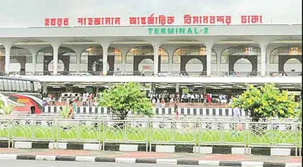 বিমানবন্দরে হেনস্তার শিকার প্রবাসীরা