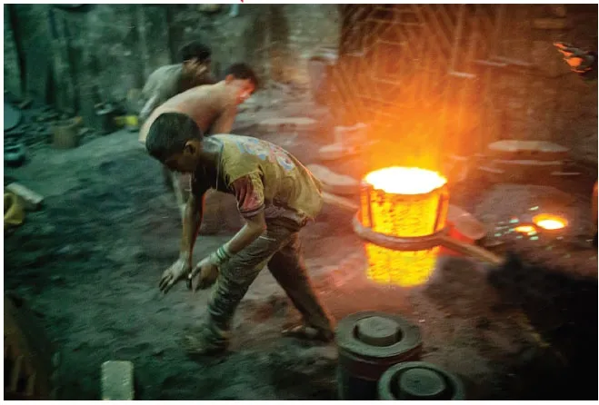 ঝুঁকিপূর্ণ ২৫ হাজার কারখানা
