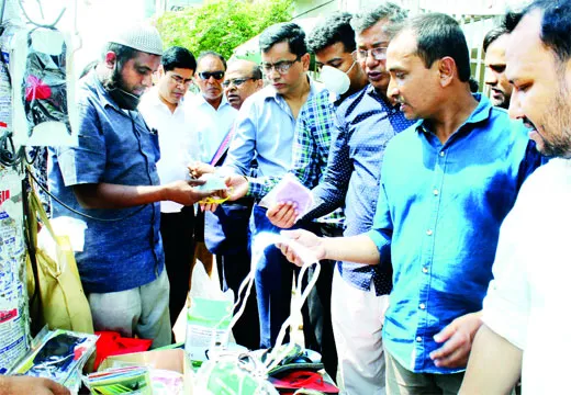 বাজারে মাস্ক নিয়ে মাস্তি