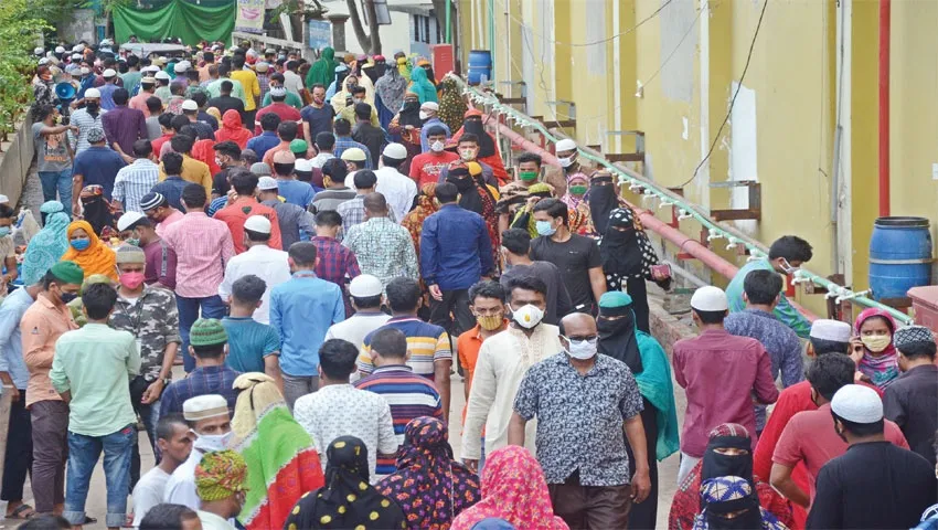 সংক্রমণের ঝুঁকি বাড়াচ্ছে গার্মেন্টস