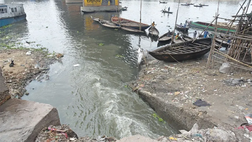 দূষণ বাড়ছে সর্বত্রই