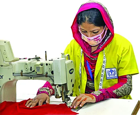 বড় সংকটে পোশাক শিল্প