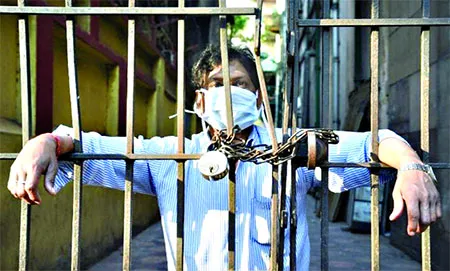 চট্টগ্রামে রেড জোনে এ কেমন লকডাউন