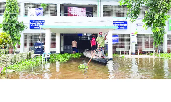 ১১ নদীর পানি বিপদসীমার উপরে, বন্যার অবনতির শঙ্কা