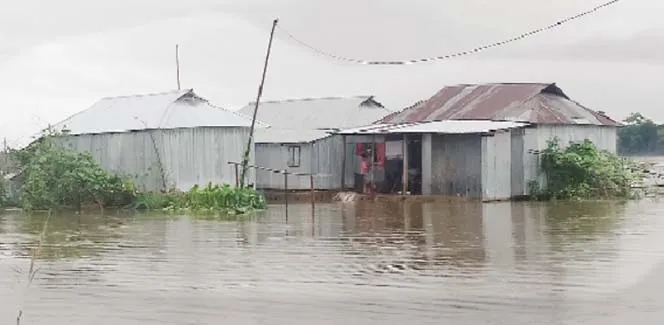 জৈন্তাপুরে ভারী-বর্ষণ ও পাহাড়ী ঢলে নিম্নাঞ্চল প্লাবিত