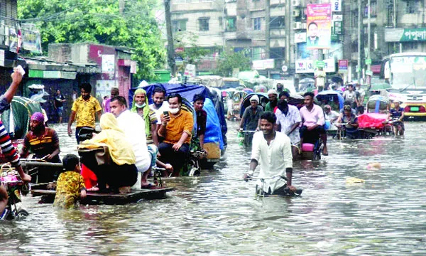 পানি থই থই রাজধানী