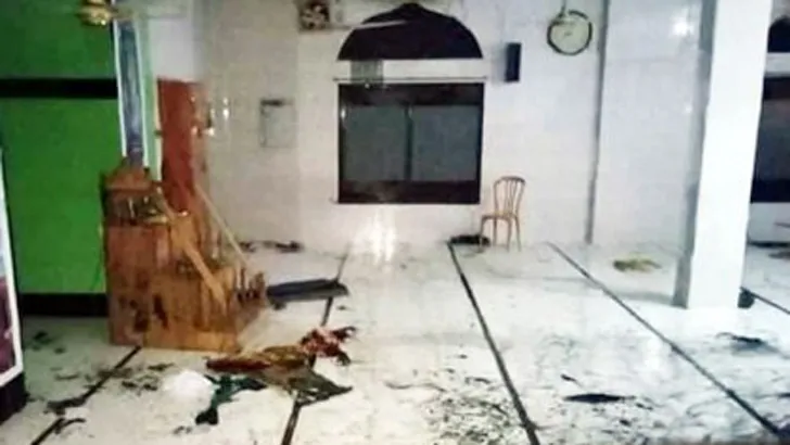 স্বজনদের চোখের সামনে ঝরছে দগ্ধদের প্রাণ