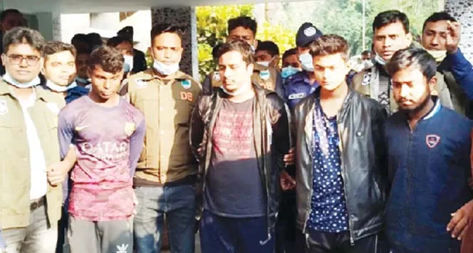 ভয়ঙ্কর অপরাধে জড়িয়ে পড়ছে কিশোর-তরুণরা