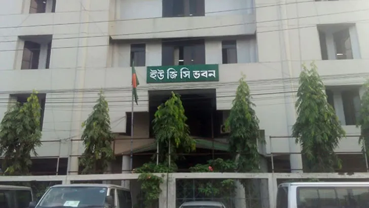 পাবলিক বিশ্ববিদ্যালয়ের ৪০২৭ শিক্ষকই ছুটিতে