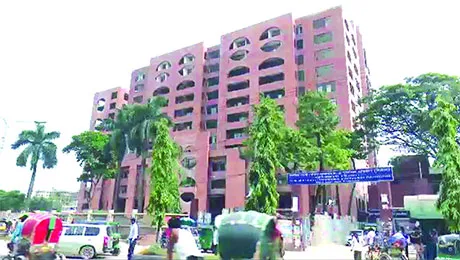 বেপরোয়া পঙ্গু হাসপাতালের দুষ্টচক্র