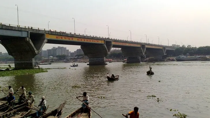 ভুলের মাশুল ১৬০০ কোটি টাকা