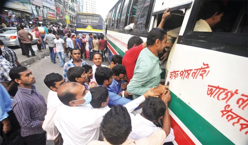 রাজধানীর গণপরিবহনে বিশৃঙ্খলা