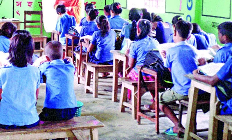 শিক্ষক সংকটের মাসুল গুনবে শিক্ষার্থীরা!