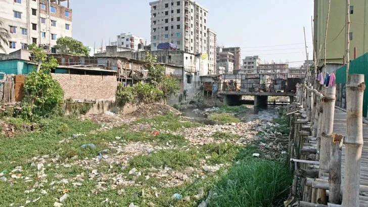 বর্ষার আগে সচল হচ্ছে না রাজধানীর সব খাল