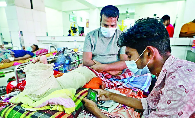 পঙ্গুত্বের অন্ধকারে হাজারো জীবন