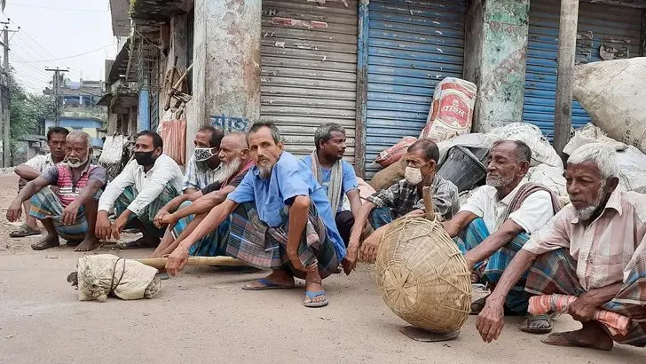 শঙ্কায় খেটে খাওয়া মানুষ, সরকারি সাহায্যের আশা