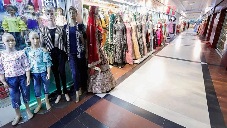 সব খোলা, শপিংমল মার্কেট নয় কেন