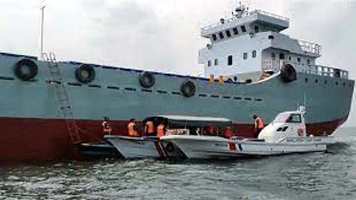 রং পালটালেও শেষ রক্ষা হলো না ঘাতক কার্গোর
