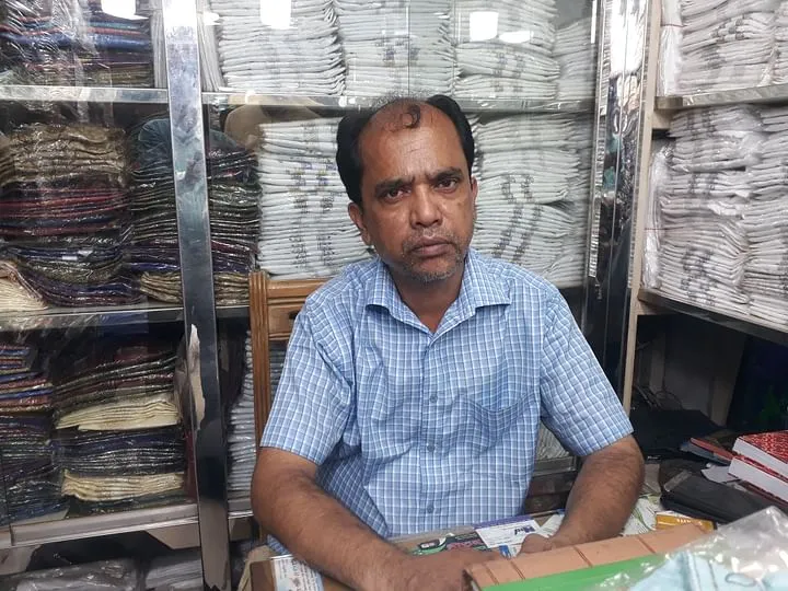 ‘পথে বসা ছাড়া কোনো পথ খোলা নেই’