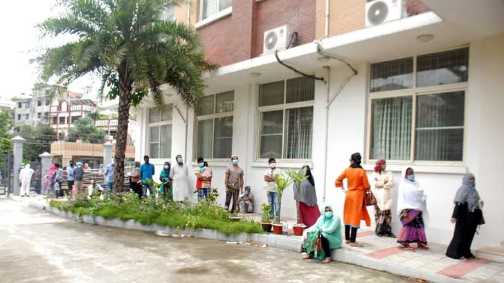 যানজট ও গরমে নগরজীবনে নাভিশ্বাস