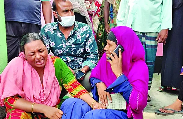 পদ্মাপাড়ে আহাজারি