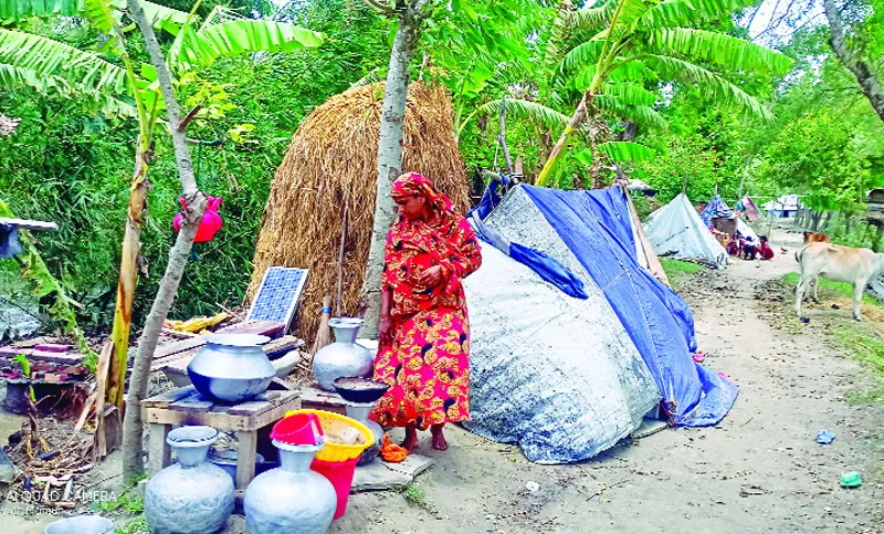 ‘দুগ্যা খাওন দেন বড় কষ্টে আছি’
