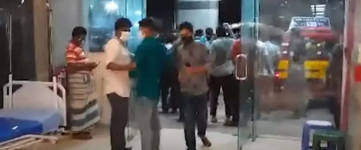 হাসপাতালে স্বজনদের কান্না আর ছোটাছুটি