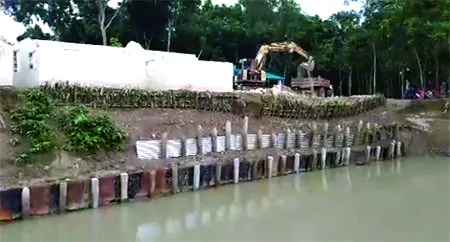 কলারোয়ায় আশ্রয়ণ প্রকল্পের ১৪টি ঘর রাতারাতি উধাও