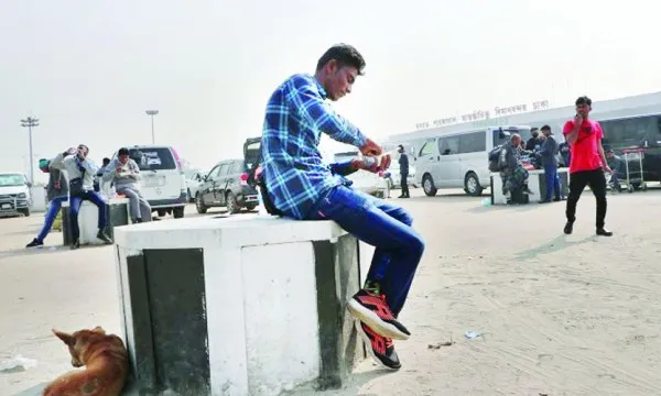 প্রবাসী কর্মীদের পেটের পীড়া