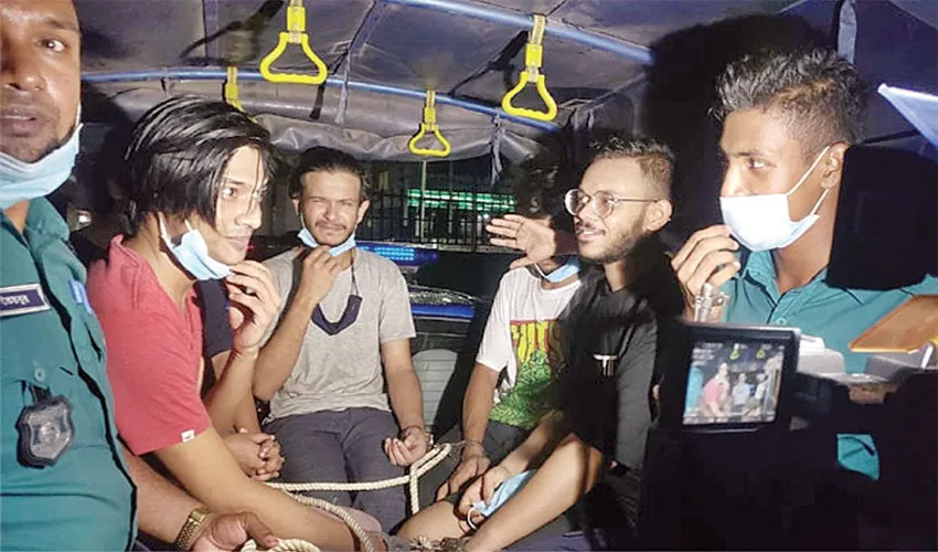 মাদক কারবারে কিশোর গ্যাং