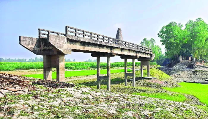 অকাজের সেতু