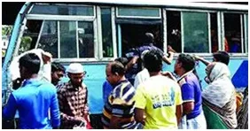 গণপরিবহনে গণভোগান্তি
