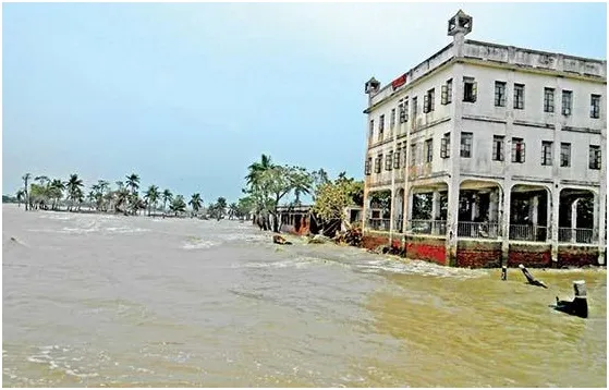 বাঁশখালীর অধিকাংশ আশ্রয় কেন্দ্র ঝুঁকিপূর্ণ ও ব্যবহার অনুপযোগী