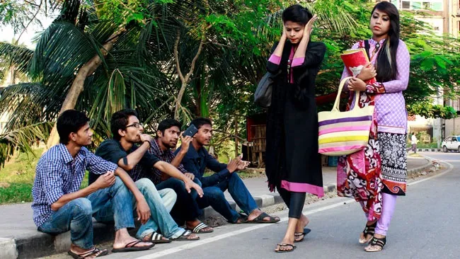 সামাজিক অস্থিরতায় বাড়ছে অপরাধ