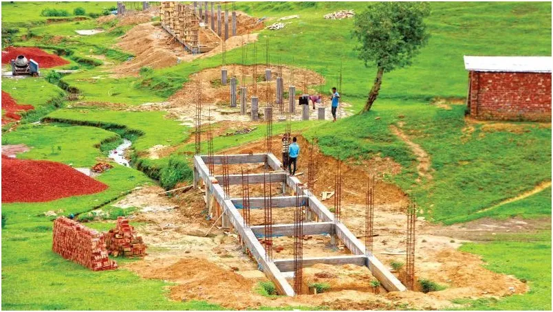এবার টিলা কাটছে সরকারি প্রতিষ্ঠান